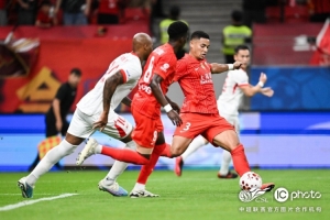 中国足球vs上海海港直播_中国足球vs上海海港比赛回放_中国足球vs上海海港精彩集锦回放